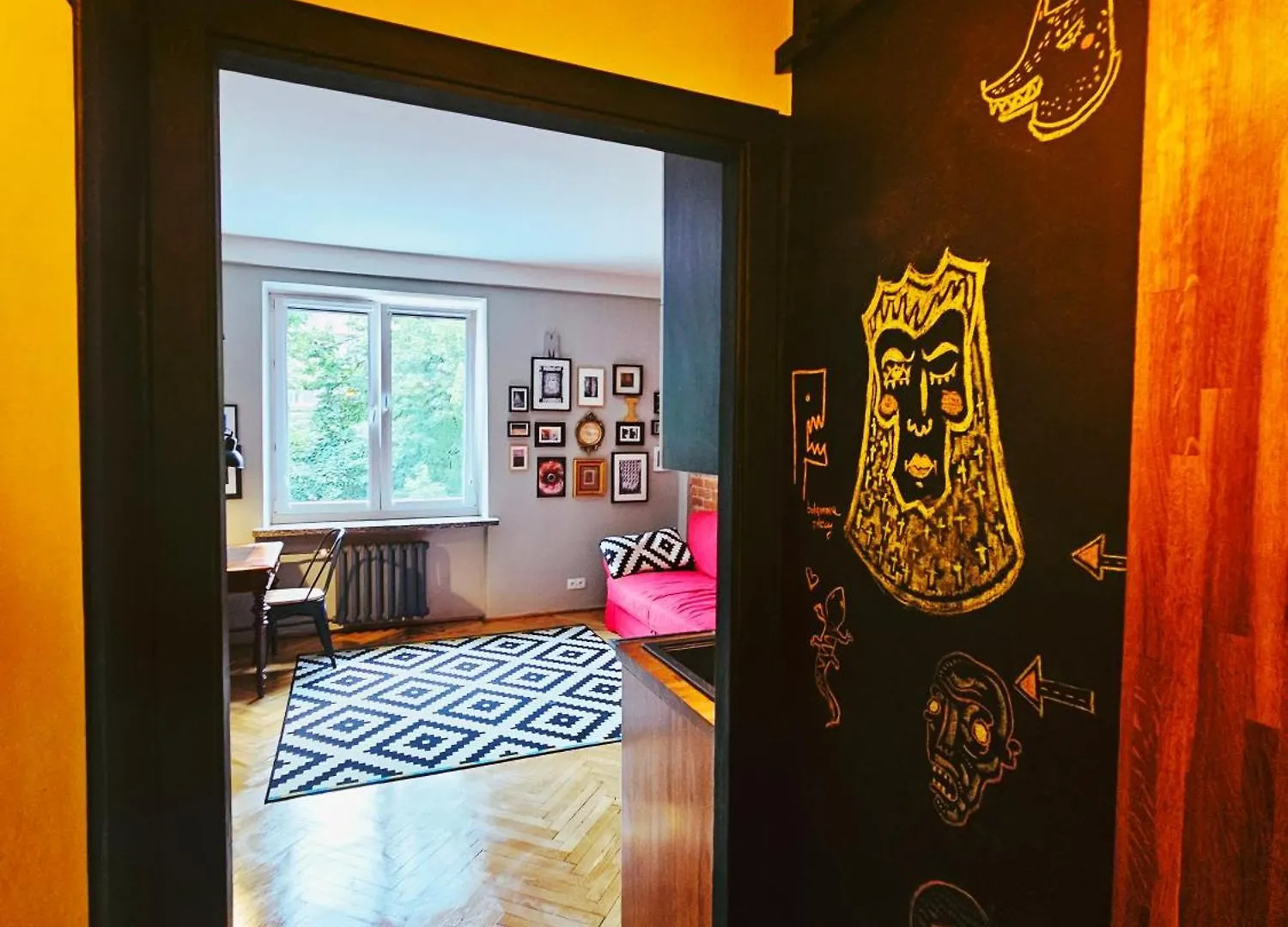 Art Murano Warsaw Apartment